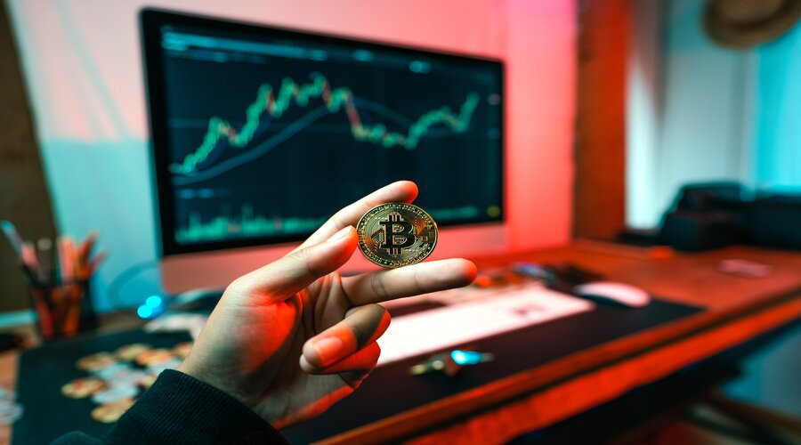 The Total Crypto Market Cap Falls To $850 Billion As Data Suggests Further Decline